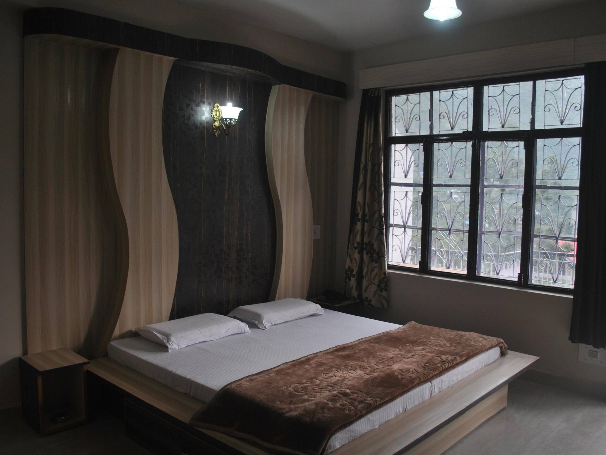 Dharamkot Inn Dharamshala Buitenkant foto